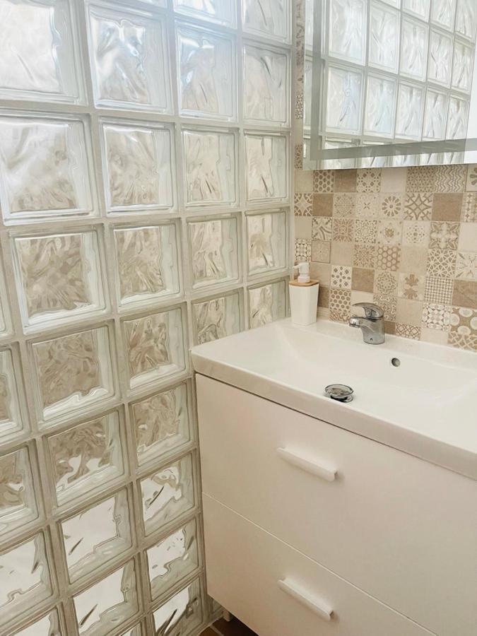 Casa Sonia Great Location Quiet Area Easy Access Villa โอบิดอส ภายนอก รูปภาพ